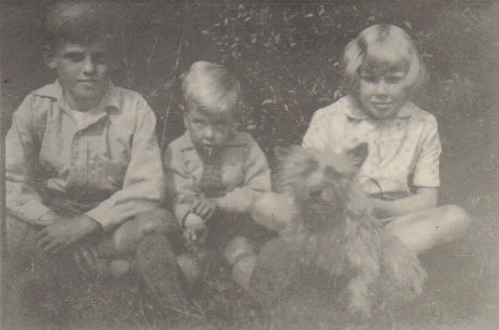 Tony, Mick and Christine c1930